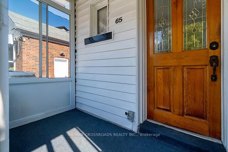 Photo 5 of 65 Manitoba Street, Etobicoke, Mimico — HOMEH