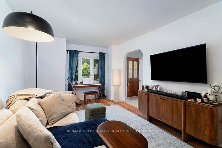 Photo 8 of 65 Manitoba Street, Etobicoke, Mimico — HOMEH