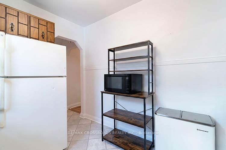 Photo 12 of 65 Manitoba Street, Etobicoke, Mimico — HOMEH