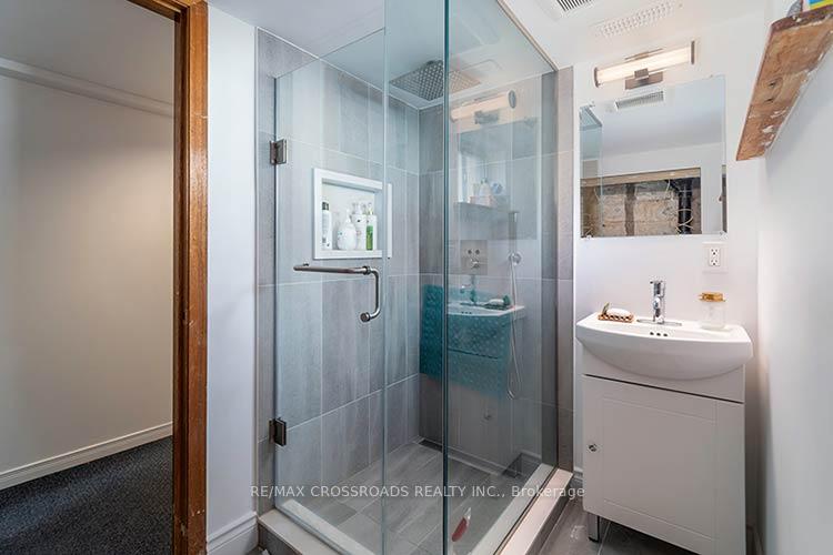 Photo 26 of 65 Manitoba Street, Etobicoke, Mimico — HOMEH