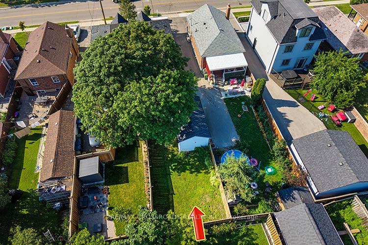 Photo 35 of 65 Manitoba Street, Etobicoke, Mimico — HOMEH