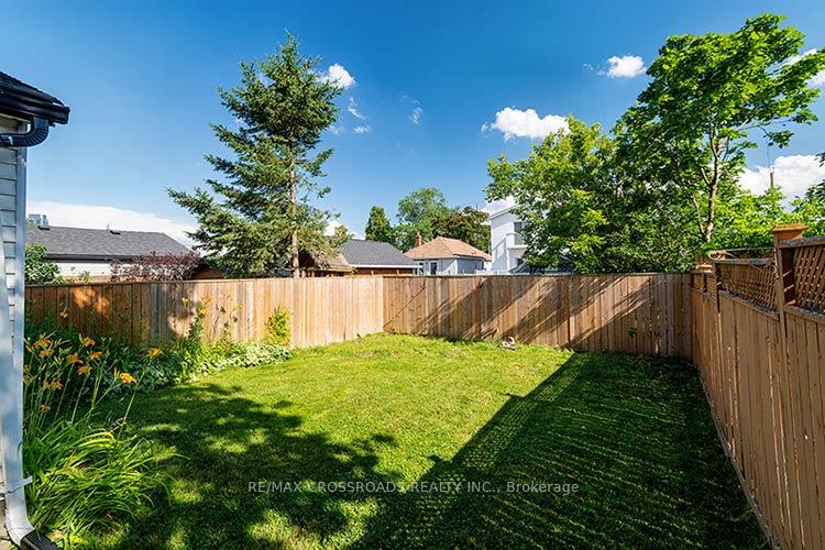 Photo 37 of 65 Manitoba Street, Etobicoke, Mimico — HOMEH