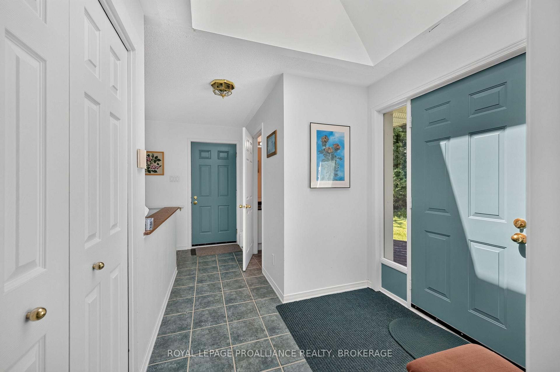 Photo 3 of 5267 Holmes Road, Frontenac, Frontenac South — HOMEH
