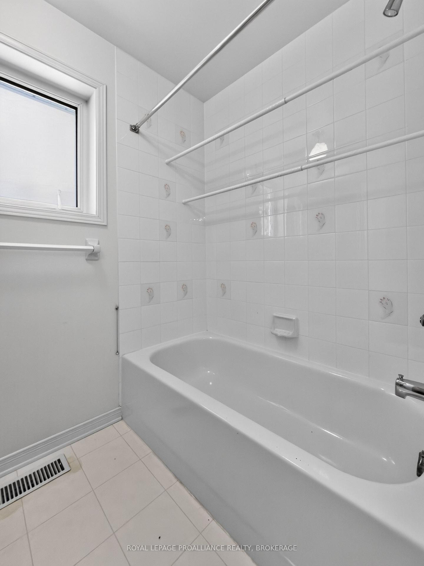 Photo 17 of 5267 Holmes Road, Frontenac, Frontenac South — HOMEH