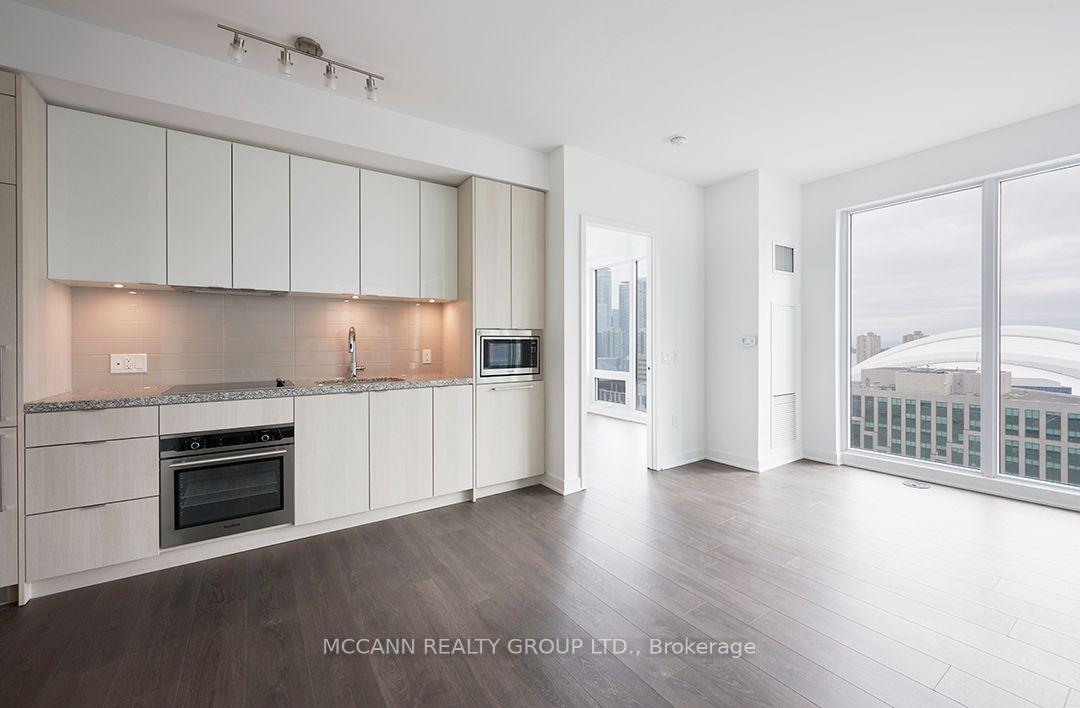 Photo 4 of Unit 2805, 115 Blue Jays Way, Toronto, Waterfront Communities — HOMEH
