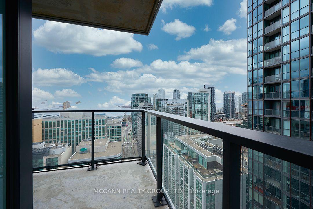 Photo 13 of Unit 2805, 115 Blue Jays Way, Toronto, Waterfront Communities — HOMEH