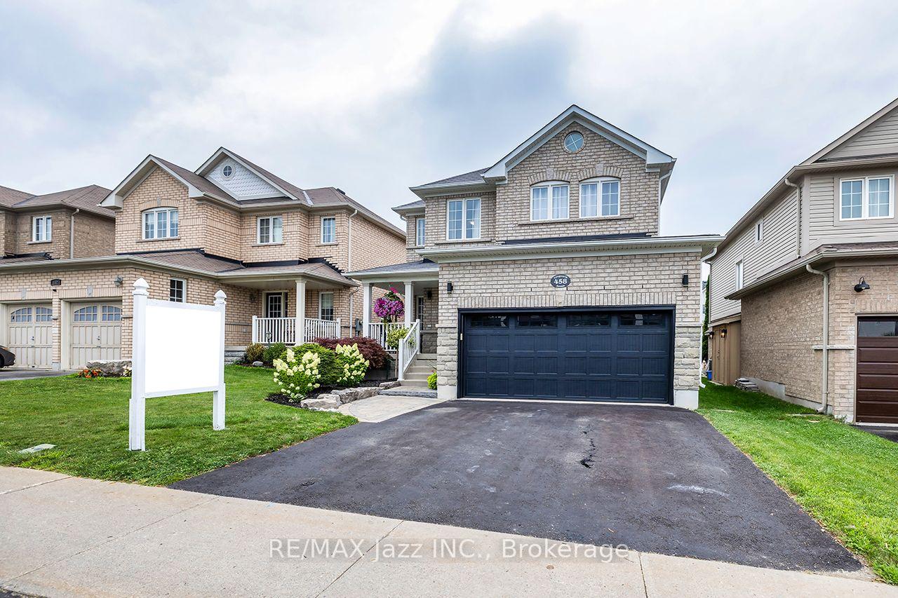 Photo 2 of 458 Longworth Avenue, Clarington, Bowmanville — HOMEH