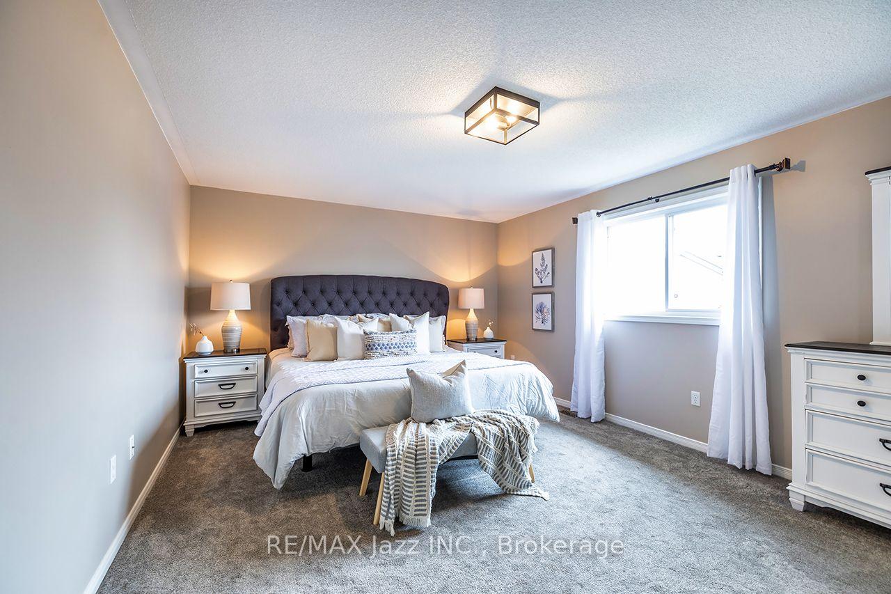 Photo 17 of 458 Longworth Avenue, Clarington, Bowmanville — HOMEH