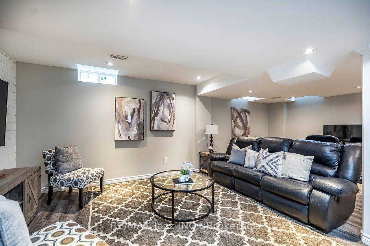 Photo 26 of 458 Longworth Avenue, Clarington, Bowmanville — HOMEH