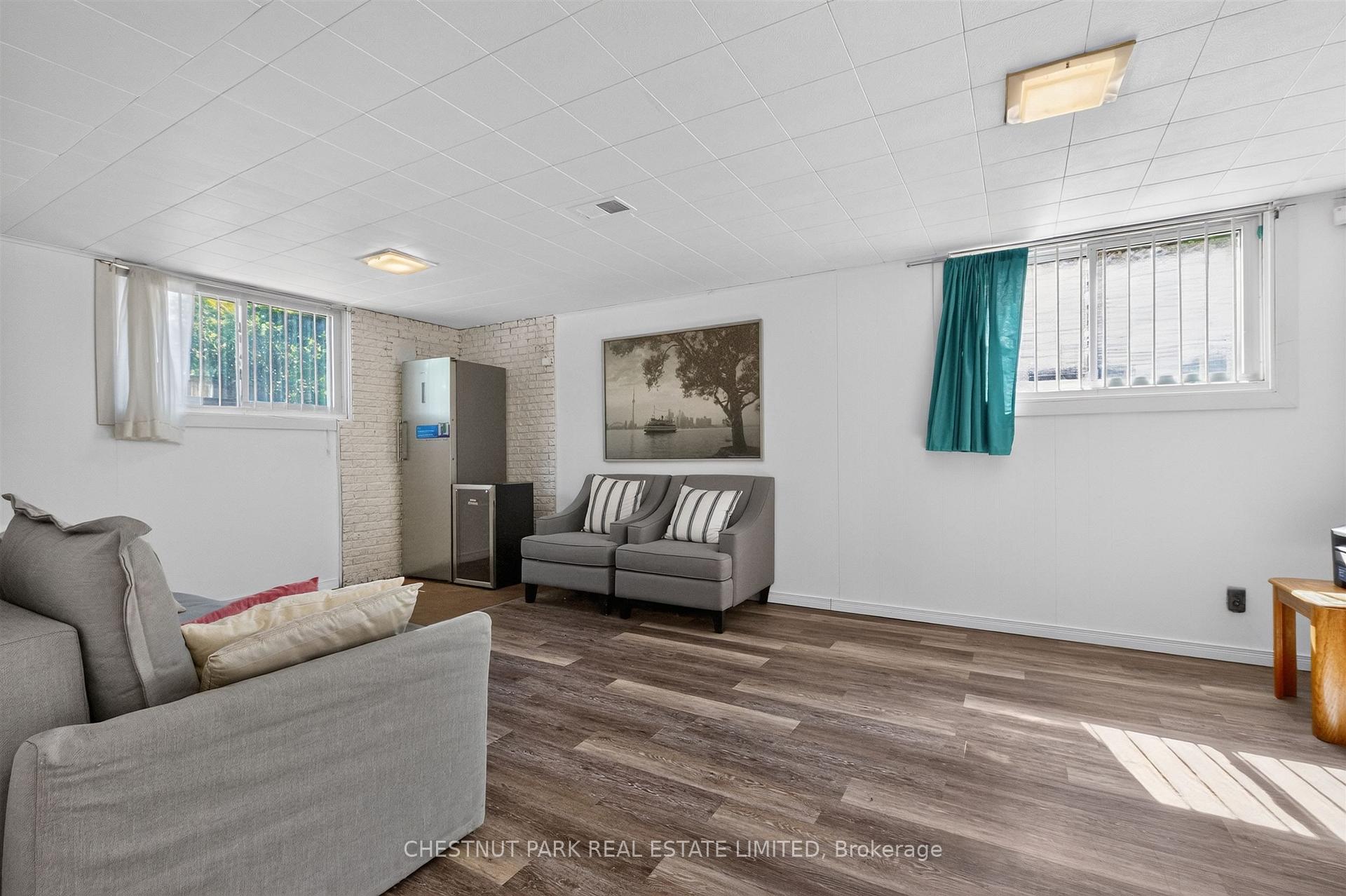 Photo 24 of 35 Birchard Street, Scarborough, Tam O'Shanter-Sullivan — HOMEH