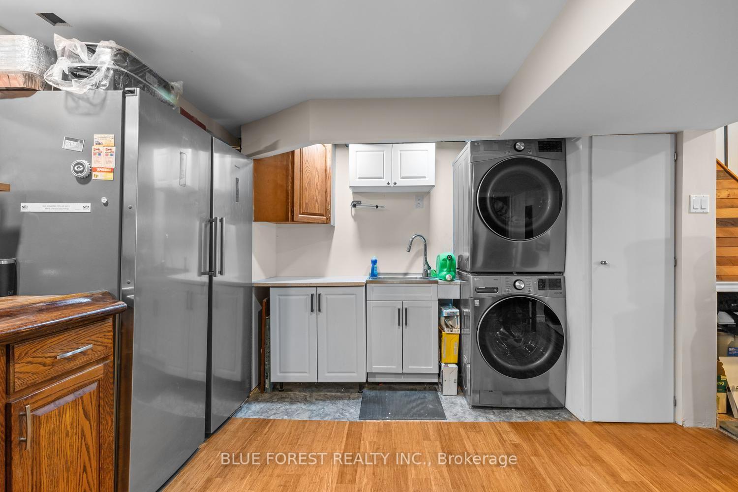 Photo 30 of 48 Rosamond Crescent, London, South X — HOMEH