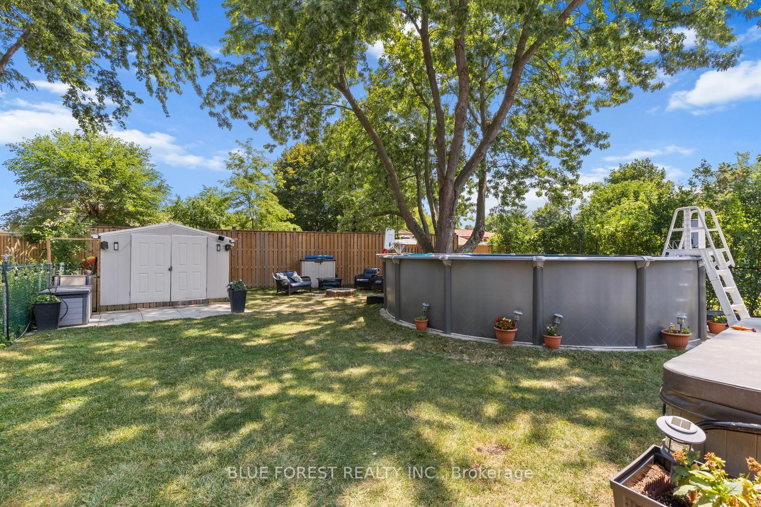 Photo 34 of 48 Rosamond Crescent, London, South X — HOMEH
