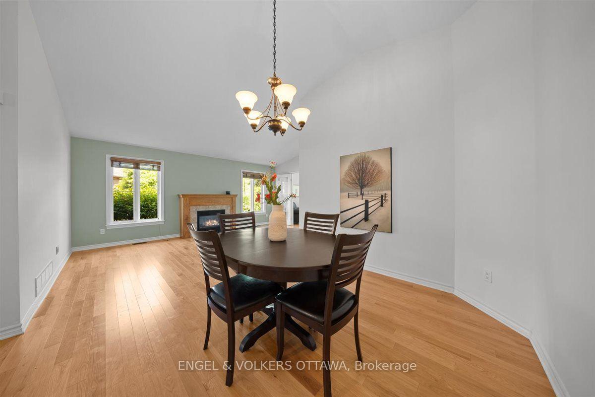 Photo 12 of 50 Nighthawk Crescent, Ottawa, Kanata - Bridlewood — HOMEH