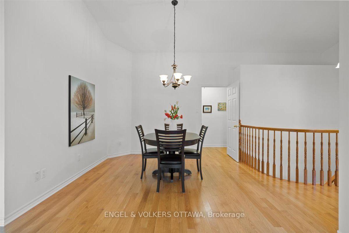 Photo 13 of 50 Nighthawk Crescent, Ottawa, Kanata - Bridlewood — HOMEH