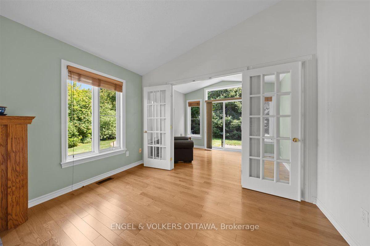 Photo 17 of 50 Nighthawk Crescent, Ottawa, Kanata - Bridlewood — HOMEH