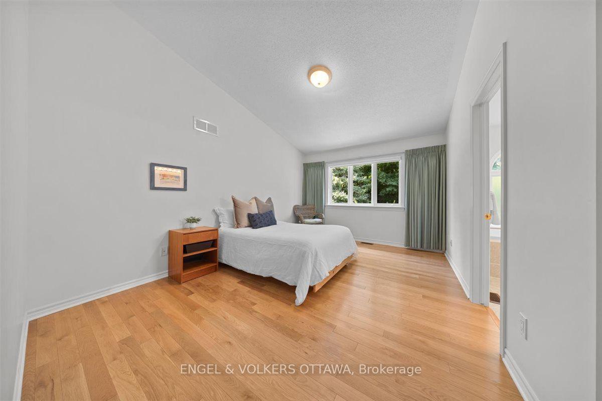 Photo 21 of 50 Nighthawk Crescent, Ottawa, Kanata - Bridlewood — HOMEH
