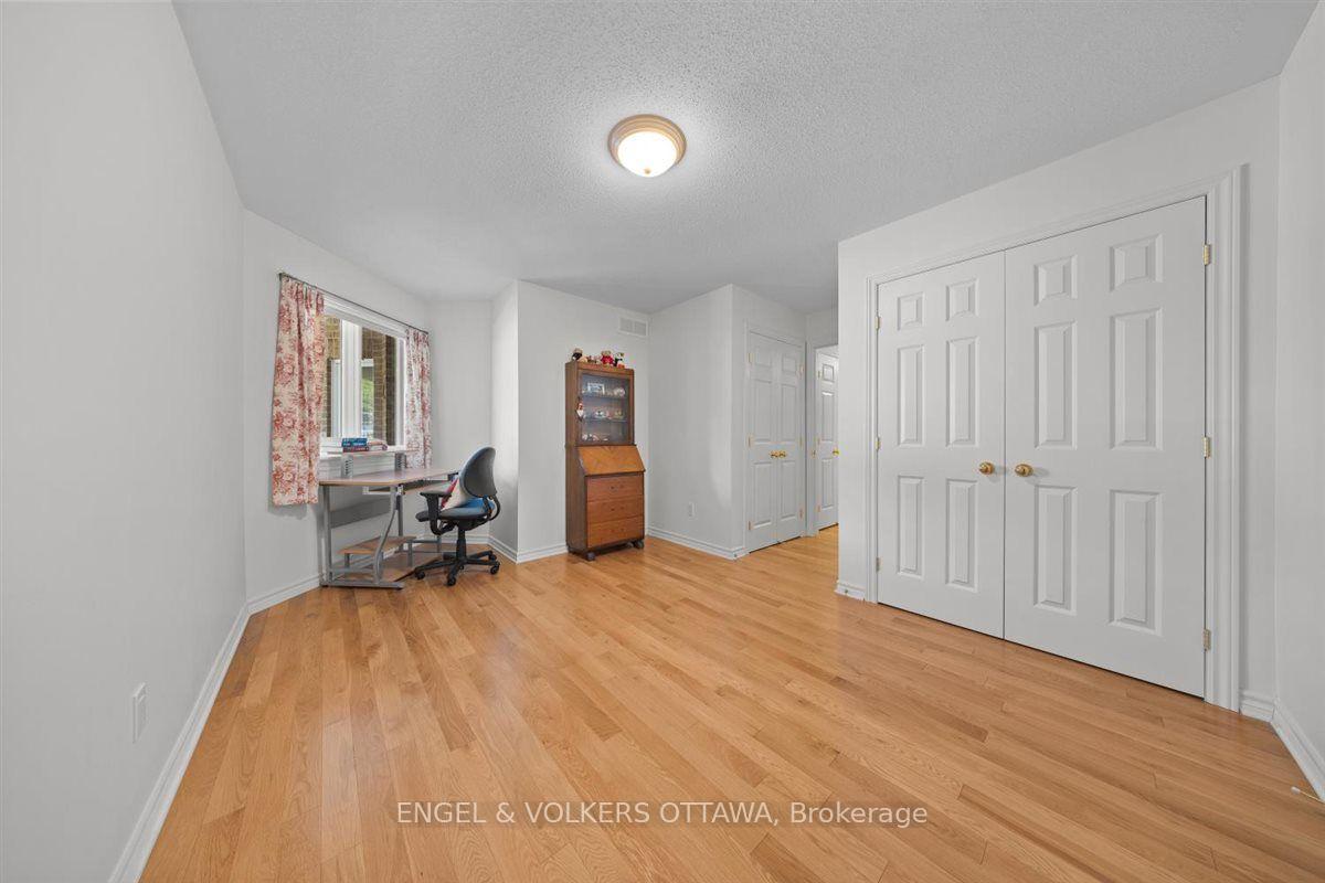 Photo 30 of 50 Nighthawk Crescent, Ottawa, Kanata - Bridlewood — HOMEH