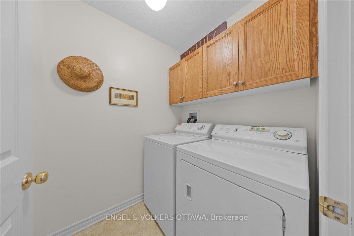Photo 33 of 50 Nighthawk Crescent, Ottawa, Kanata - Bridlewood — HOMEH