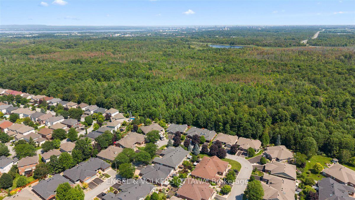 Photo 47 of 50 Nighthawk Crescent, Ottawa, Kanata - Bridlewood — HOMEH