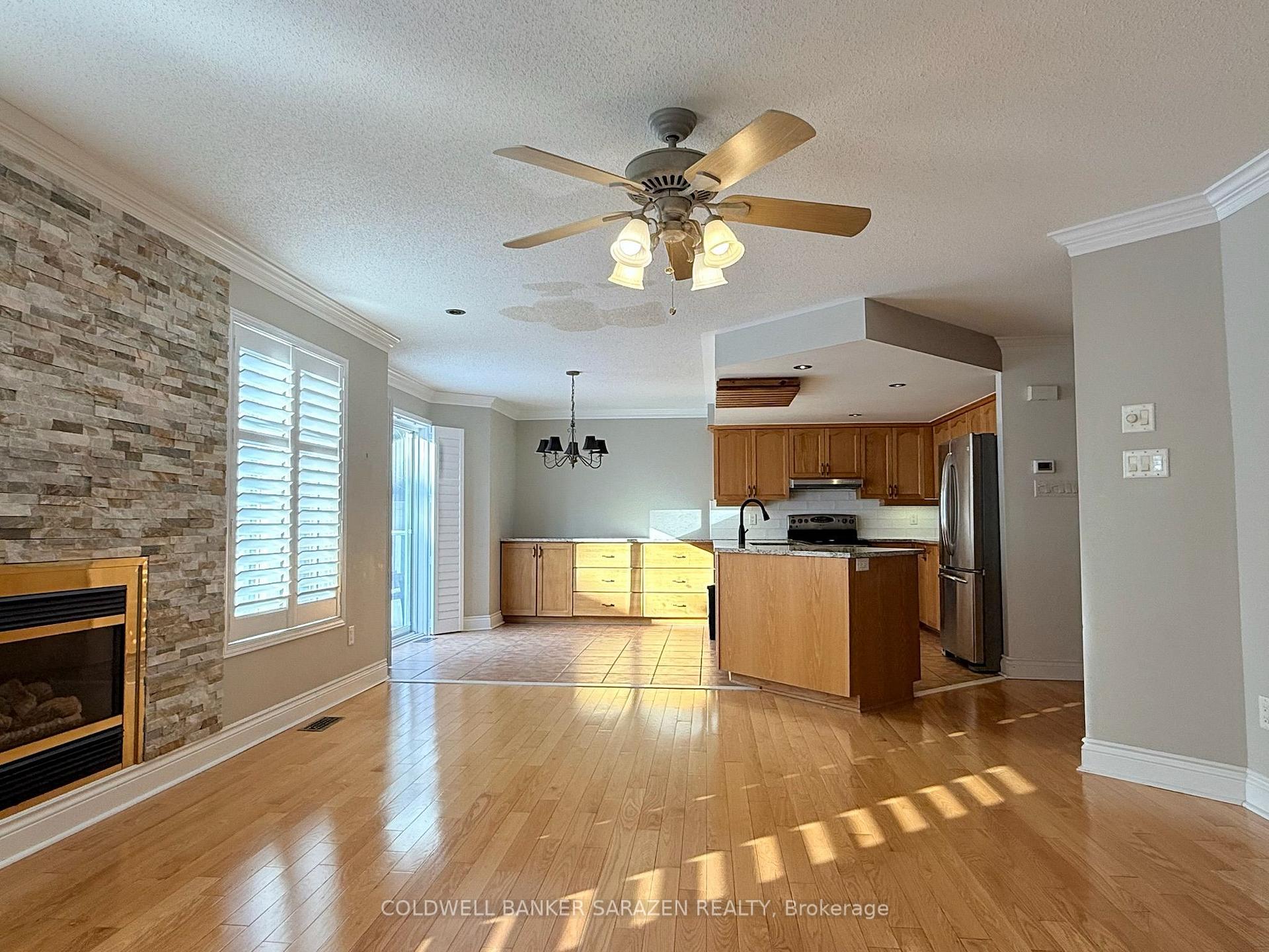 Photo 9 of 20 Whithorn Avenue, Ottawa, Kanata - Morgan's Grant/South March — HOMEH