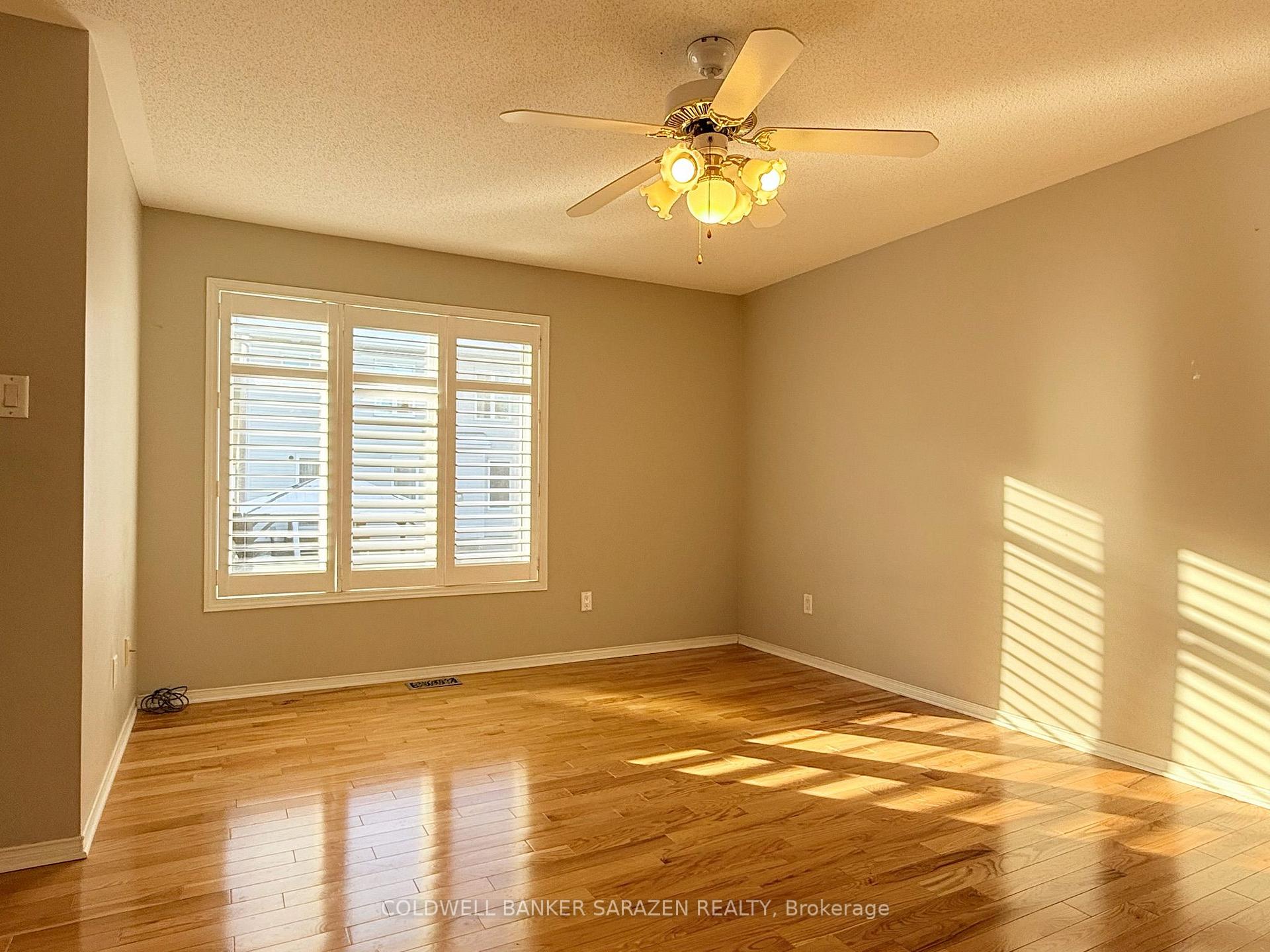 Photo 22 of 20 Whithorn Avenue, Ottawa, Kanata - Morgan's Grant/South March — HOMEH