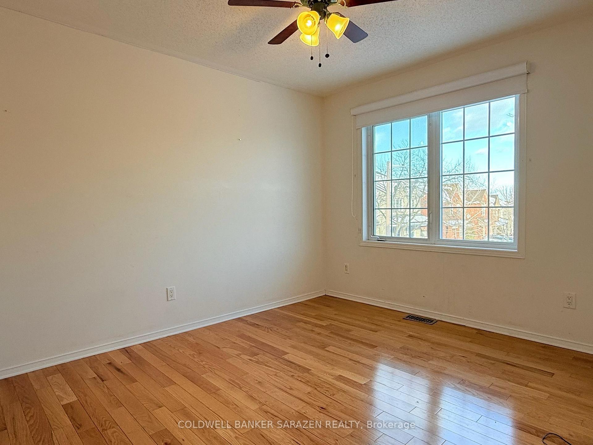 Photo 25 of 20 Whithorn Avenue, Ottawa, Kanata - Morgan's Grant/South March — HOMEH