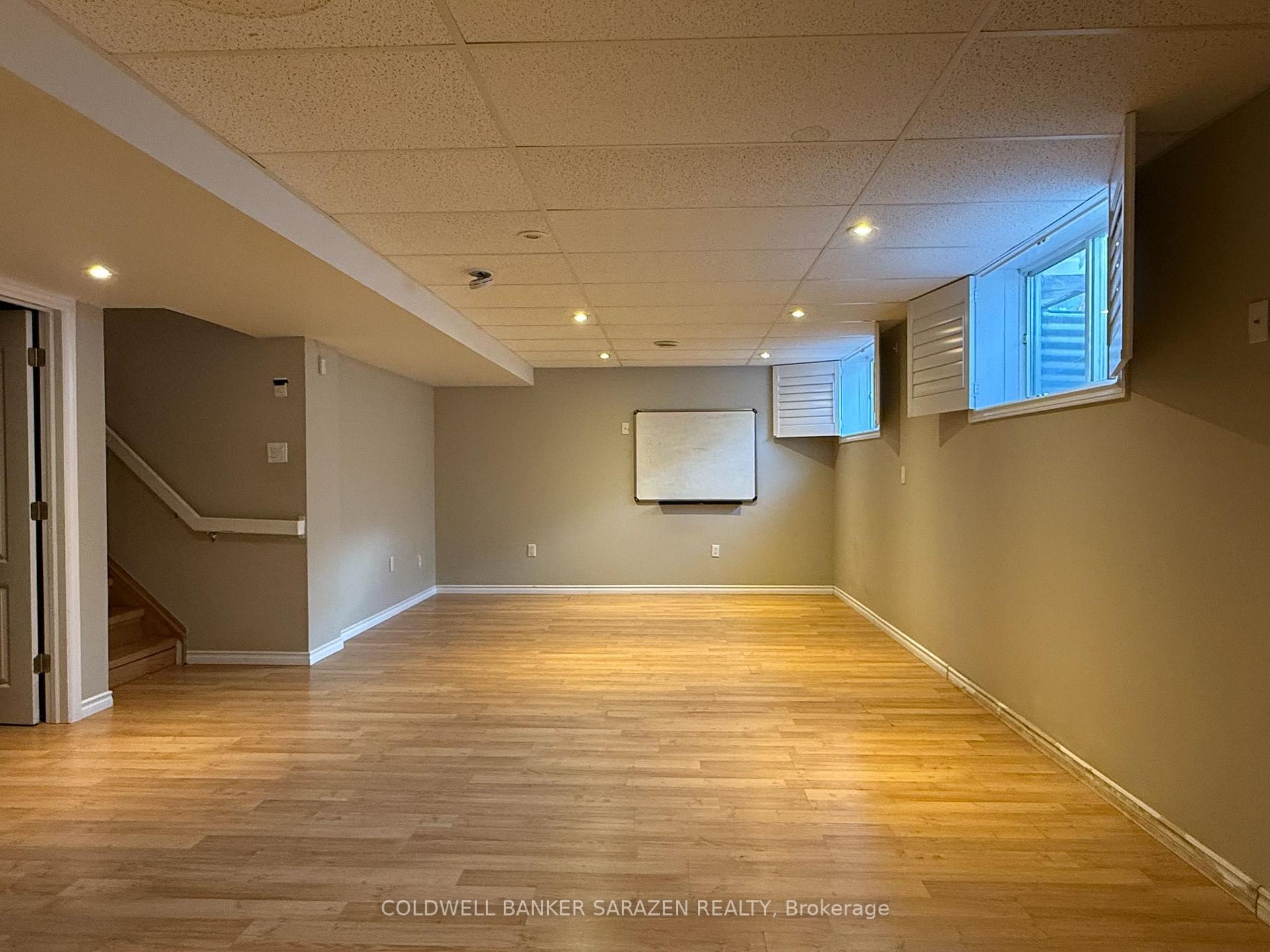 Photo 33 of 20 Whithorn Avenue, Ottawa, Kanata - Morgan's Grant/South March — HOMEH