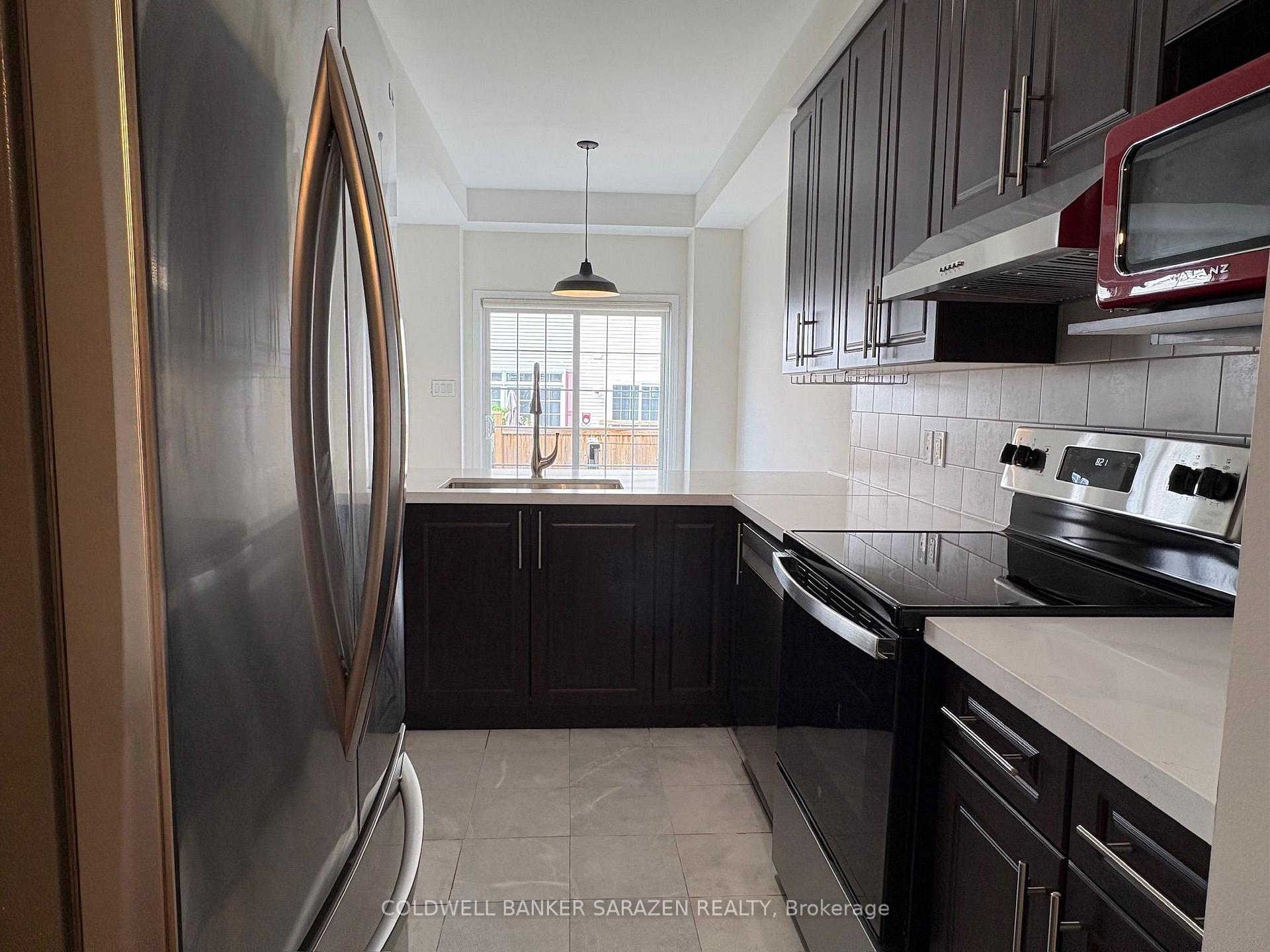 Photo 12 of 117 Laramie Crescent, Ottawa, Barrhaven - Stonebridge — HOMEH