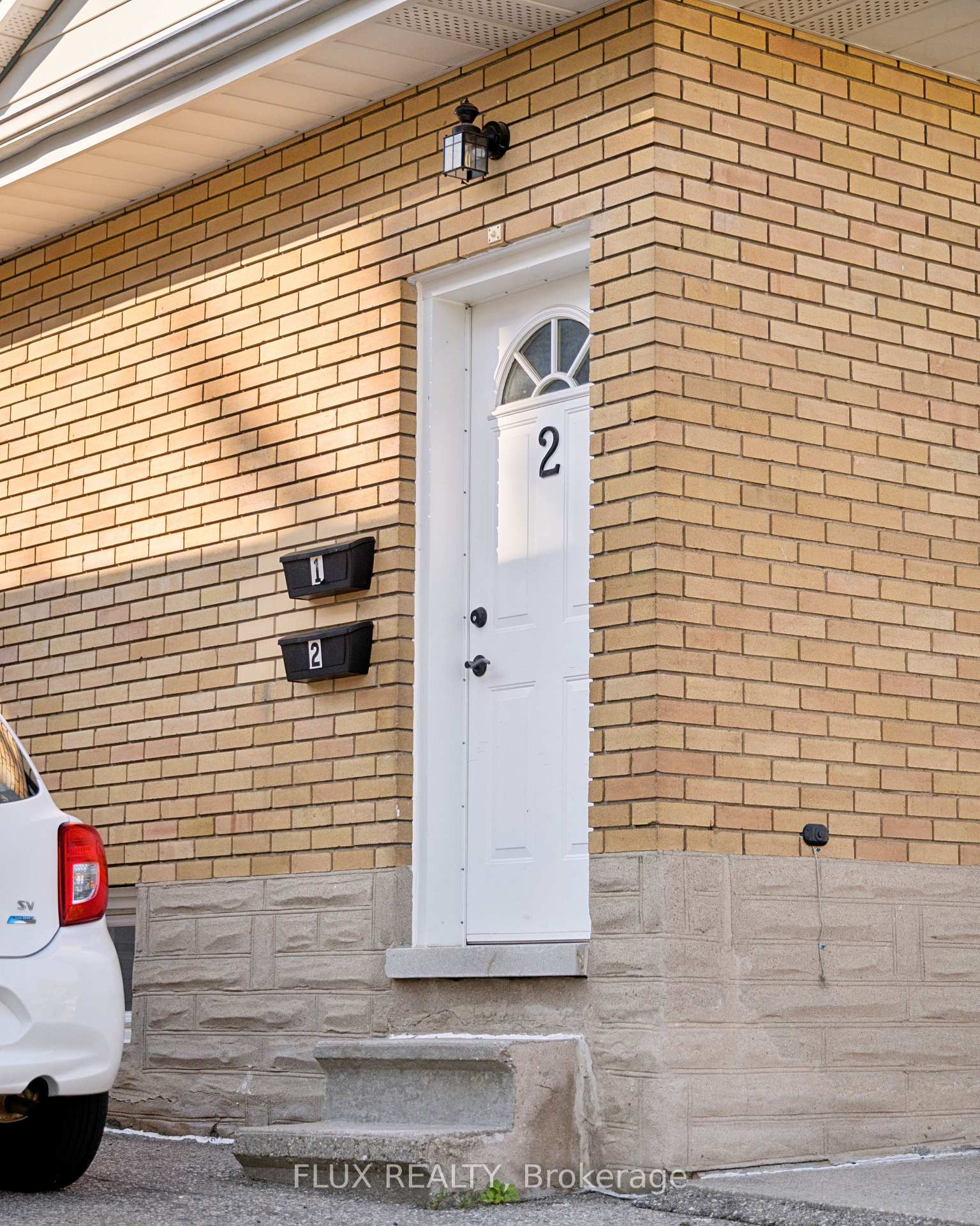 Photo 2 of Unit 2, 235 Guelph Street, Kitchener, Fairfield — HOMEH