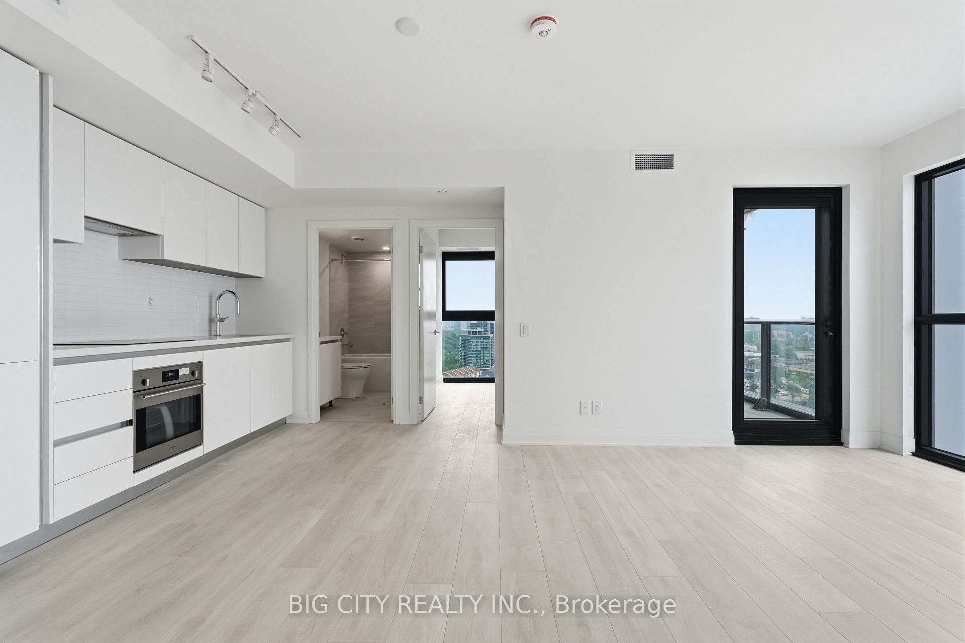 Photo 5 of Unit 1710, 25 Frederick Todd Way, Toronto, Leaside — HOMEH