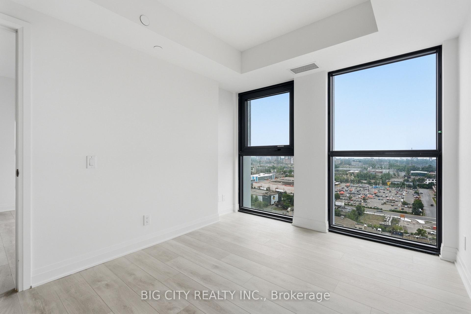 Photo 11 of Unit 1710, 25 Frederick Todd Way, Toronto, Leaside — HOMEH