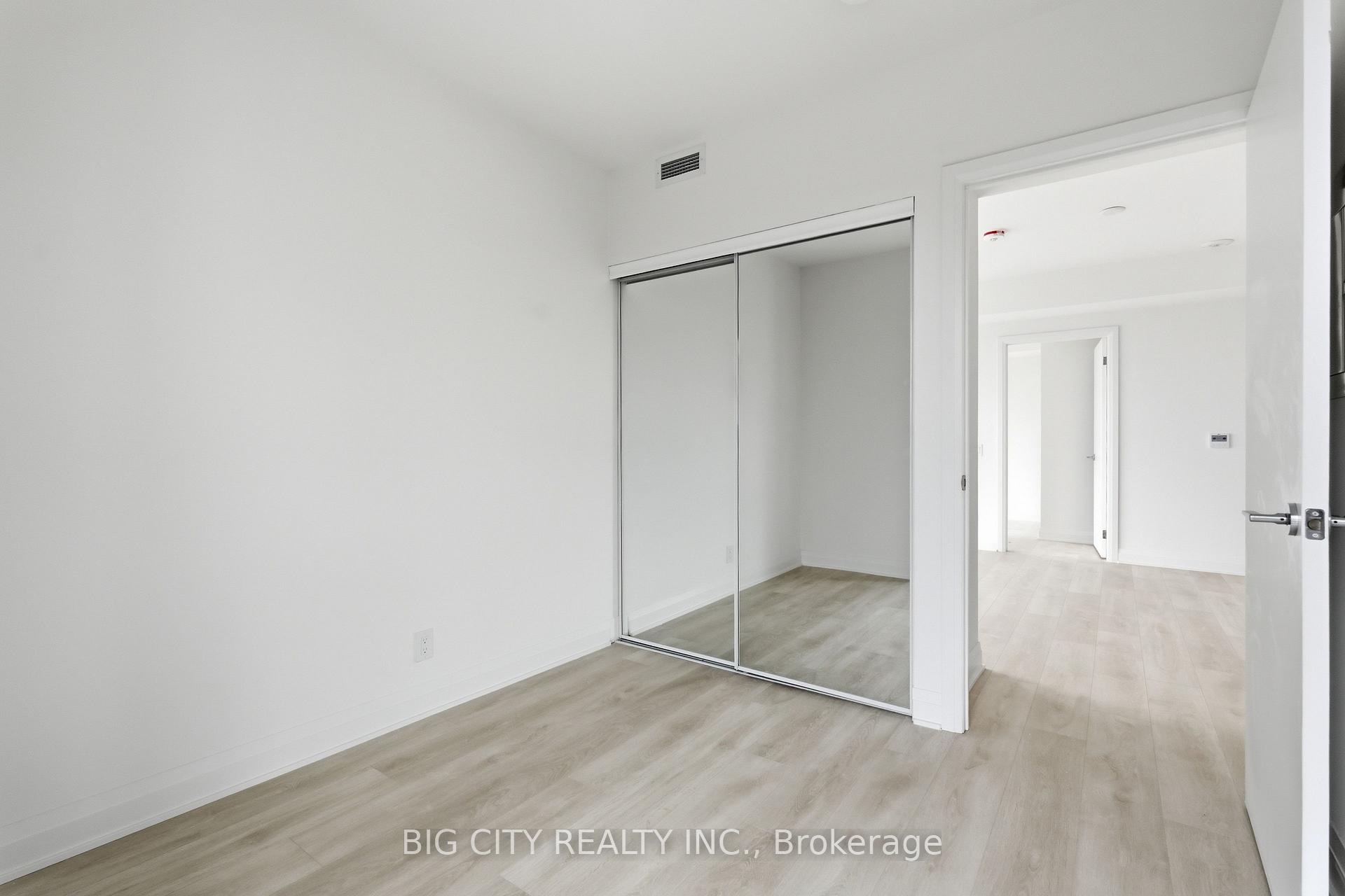 Photo 15 of Unit 1710, 25 Frederick Todd Way, Toronto, Leaside — HOMEH