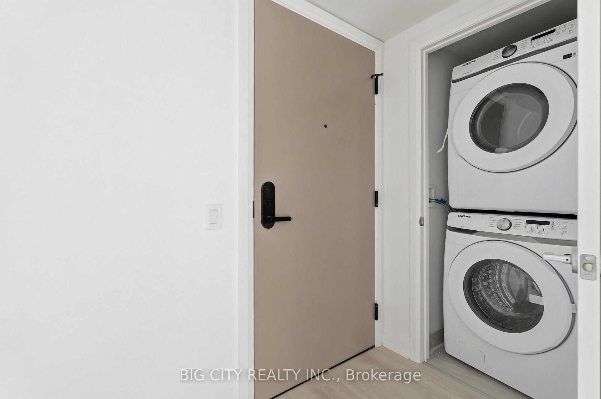 Photo 18 of Unit 1710, 25 Frederick Todd Way, Toronto, Leaside — HOMEH