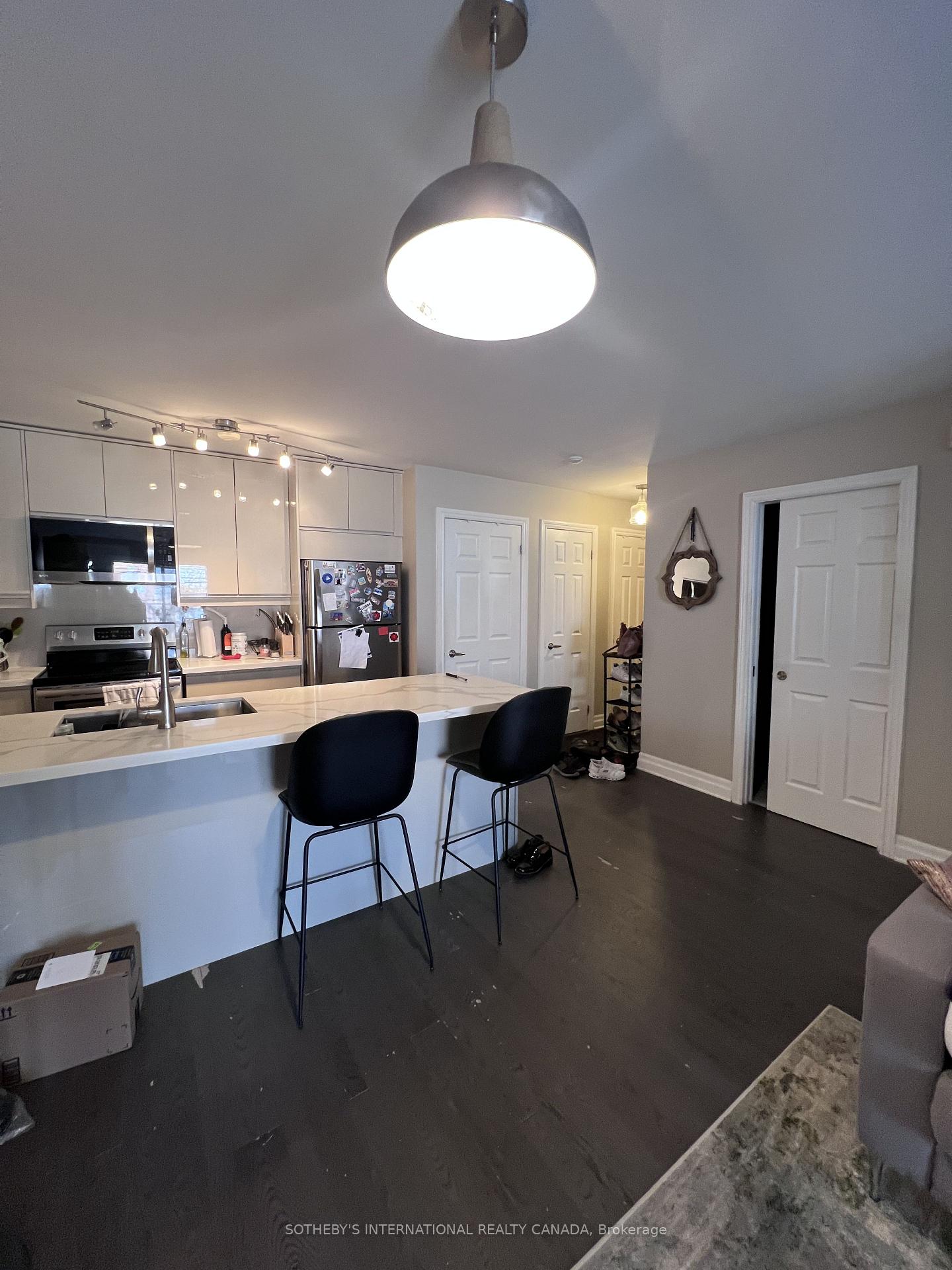 Photo 15 of Unit 301, 3069 Lakeshore Boulevard, Etobicoke, New Toronto — HOMEH