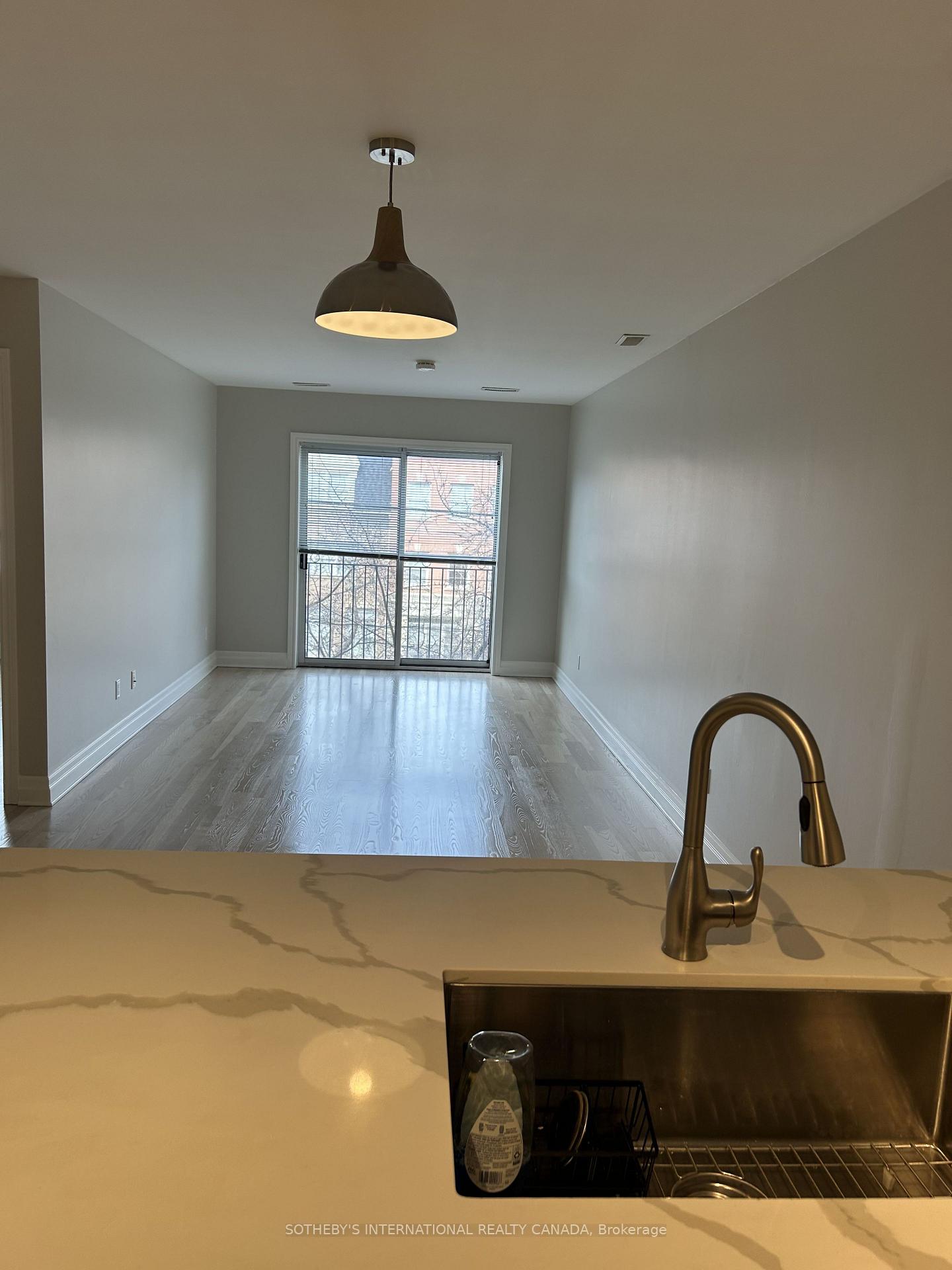 Photo 8 of Unit 301, 3069 Lakeshore Boulevard, Etobicoke, New Toronto — HOMEH