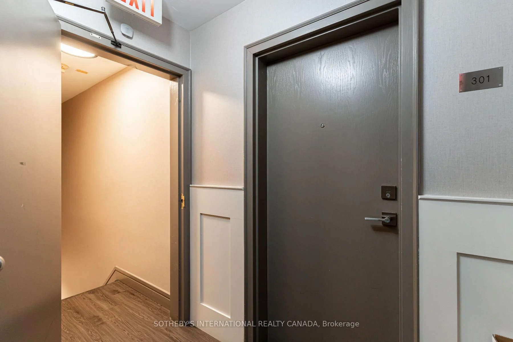 Photo 14 of Unit 301, 3069 Lakeshore Boulevard, Etobicoke, New Toronto — HOMEH