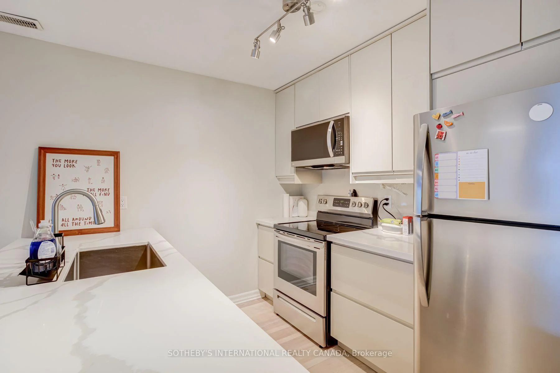 Photo 26 of Unit 301, 3069 Lakeshore Boulevard, Etobicoke, New Toronto — HOMEH