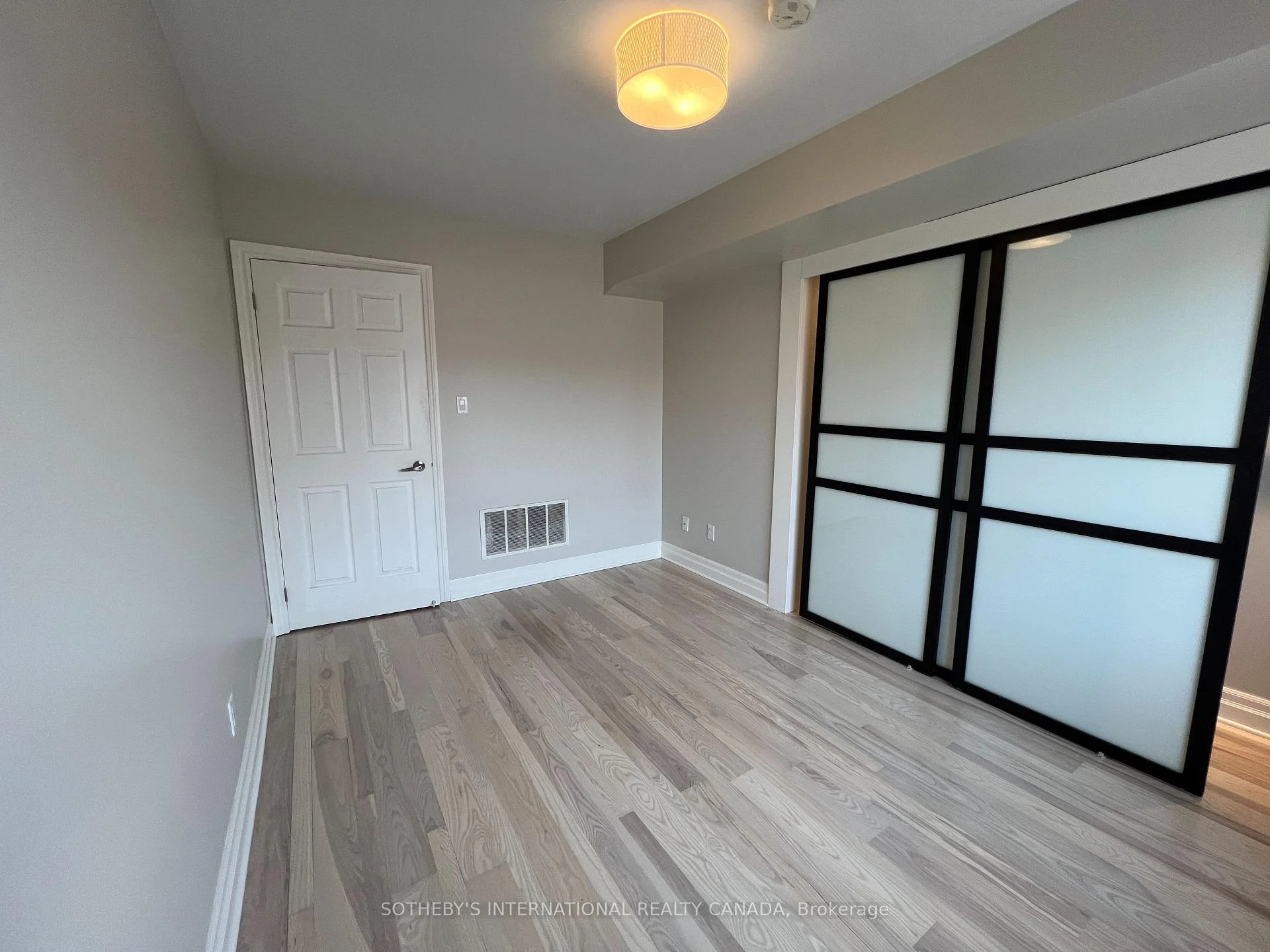 Photo 48 of Unit 301, 3069 Lakeshore Boulevard, Etobicoke, New Toronto — HOMEH