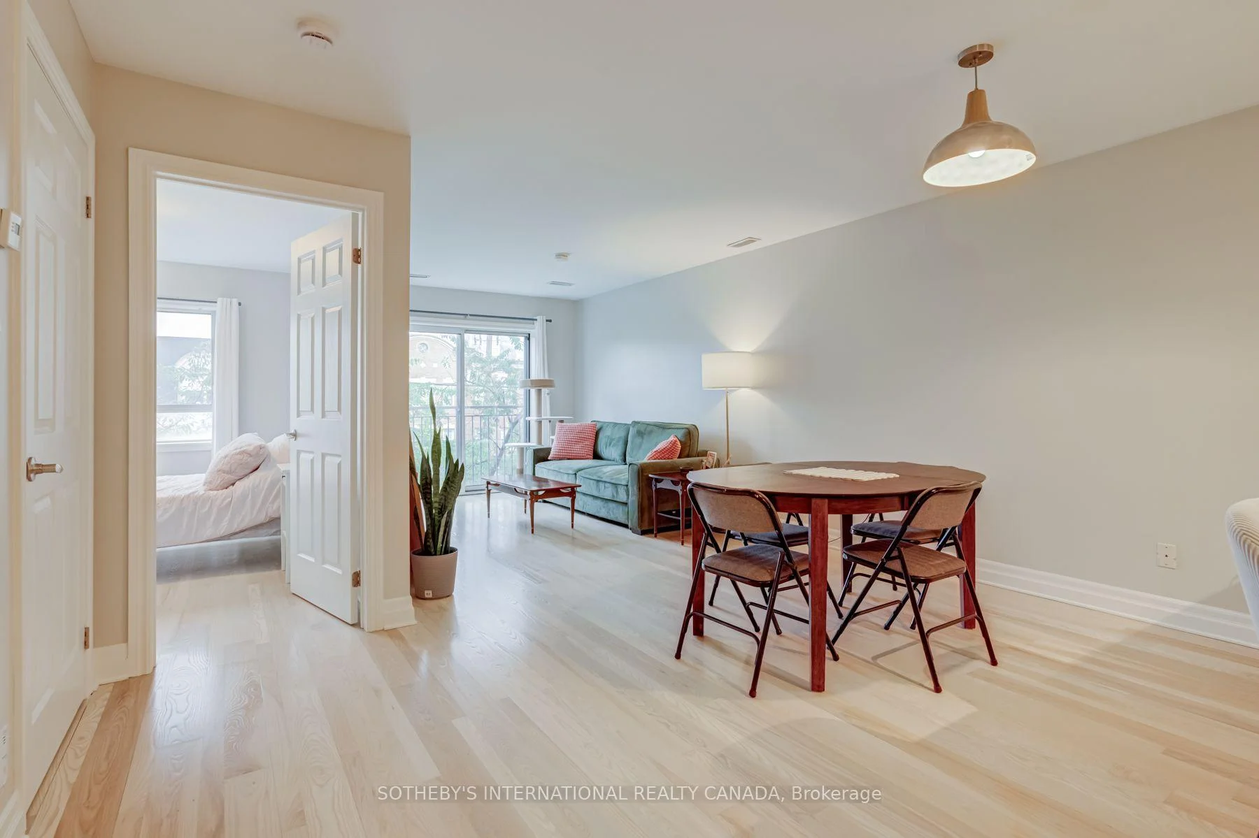 Photo 7 of Unit 301, 3069 Lakeshore Boulevard, Etobicoke, New Toronto — HOMEH