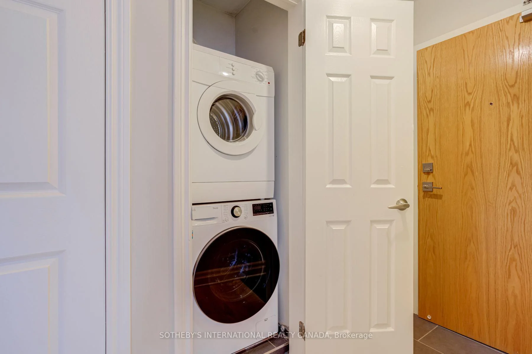 Photo 62 of Unit 301, 3069 Lakeshore Boulevard, Etobicoke, New Toronto — HOMEH
