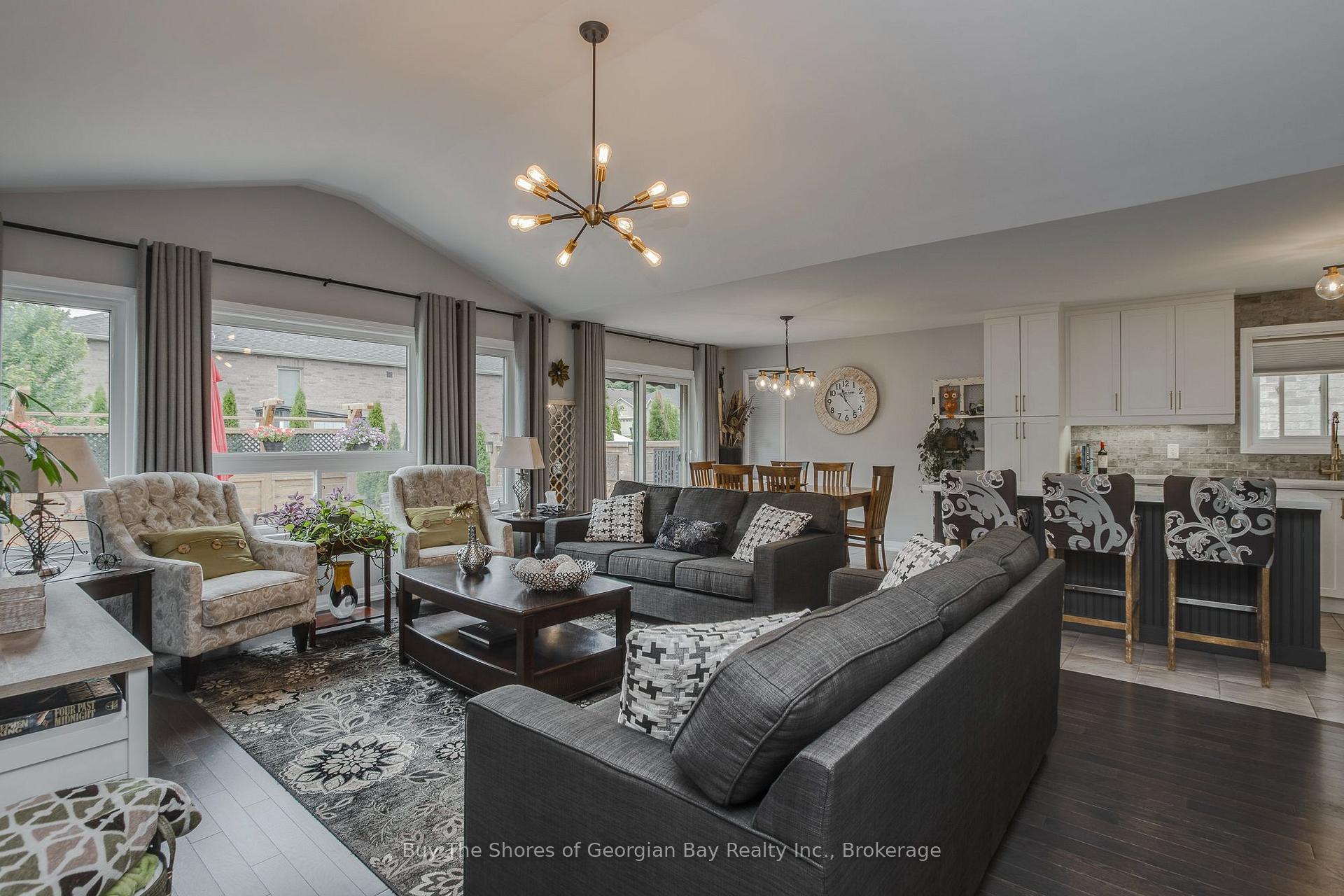 Photo 6 of 33 Beausoleil Drive, Penetanguishene — HOMEH
