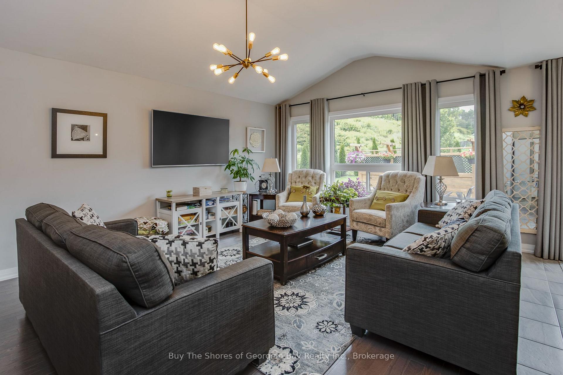 Photo 13 of 33 Beausoleil Drive, Penetanguishene — HOMEH
