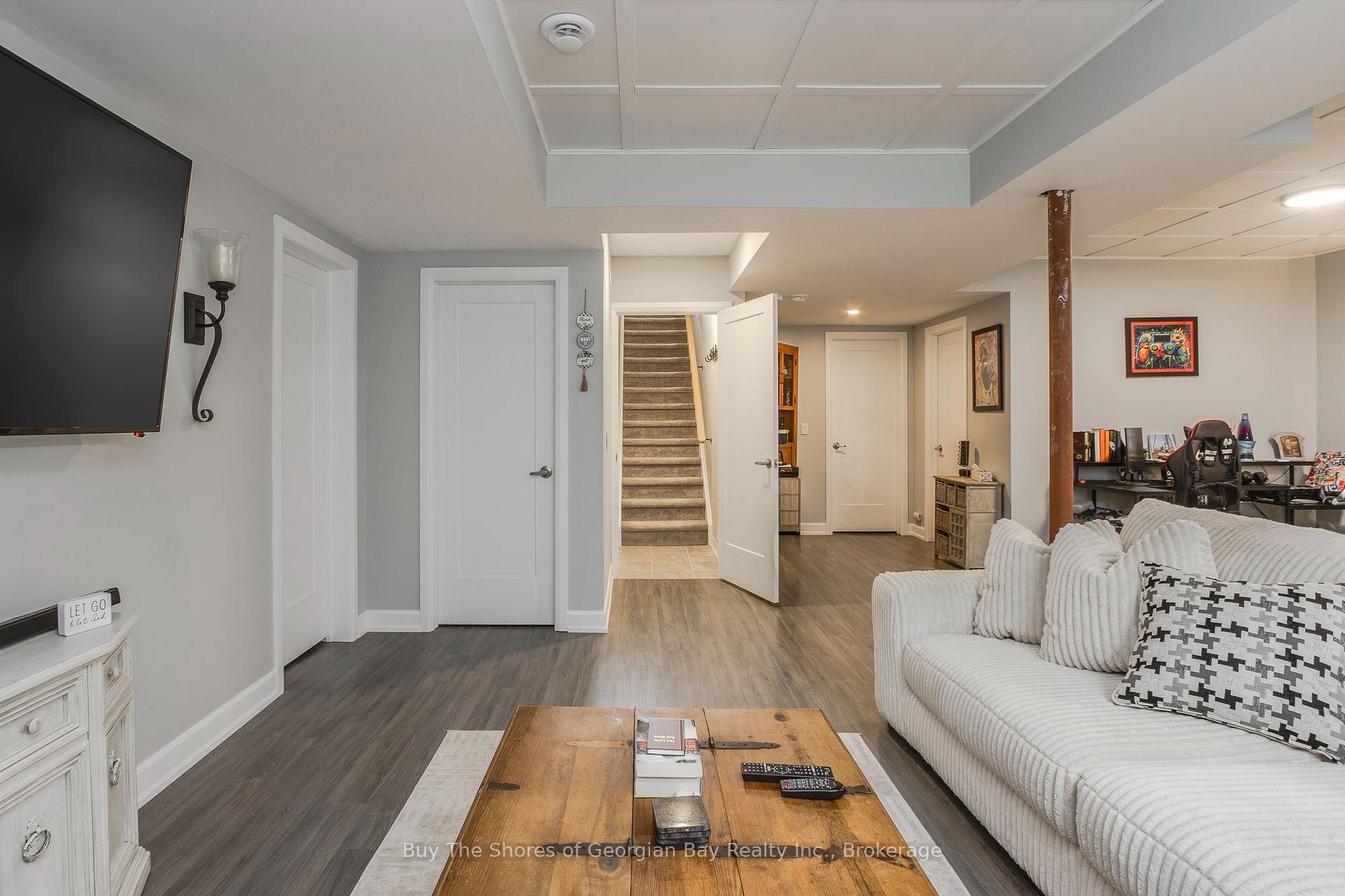 Photo 25 of 33 Beausoleil Drive, Penetanguishene — HOMEH