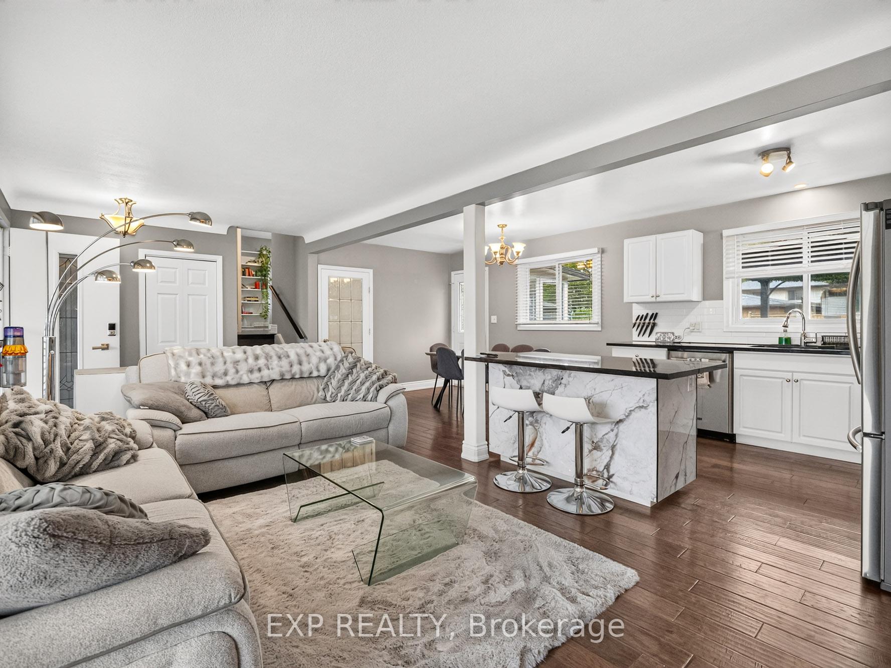 Photo 9 of 6450 Caledonia (Upper) Street, Niagara Falls, Arad/Fallsview — HOMEH