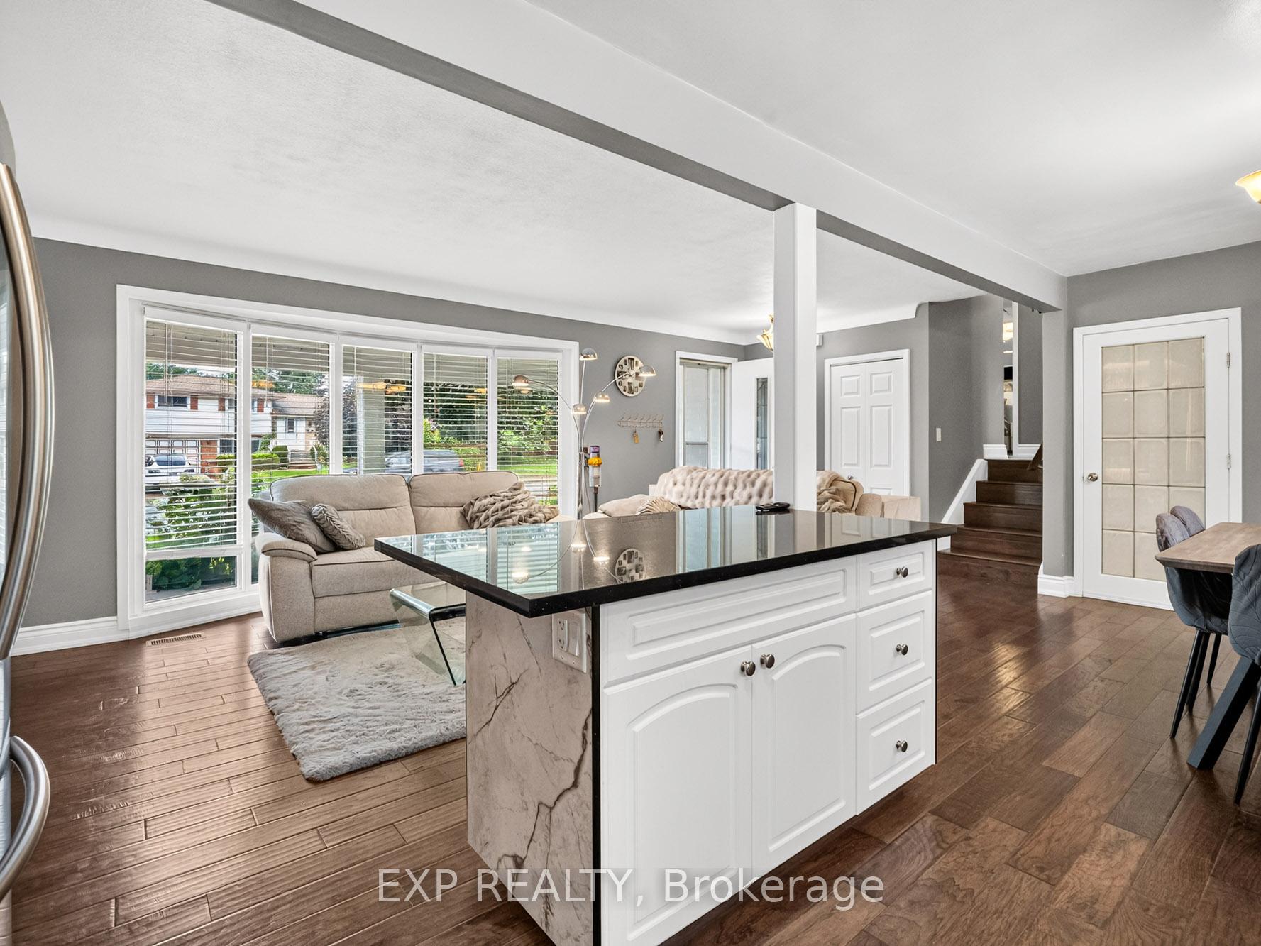Photo 11 of 6450 Caledonia (Upper) Street, Niagara Falls, Arad/Fallsview — HOMEH