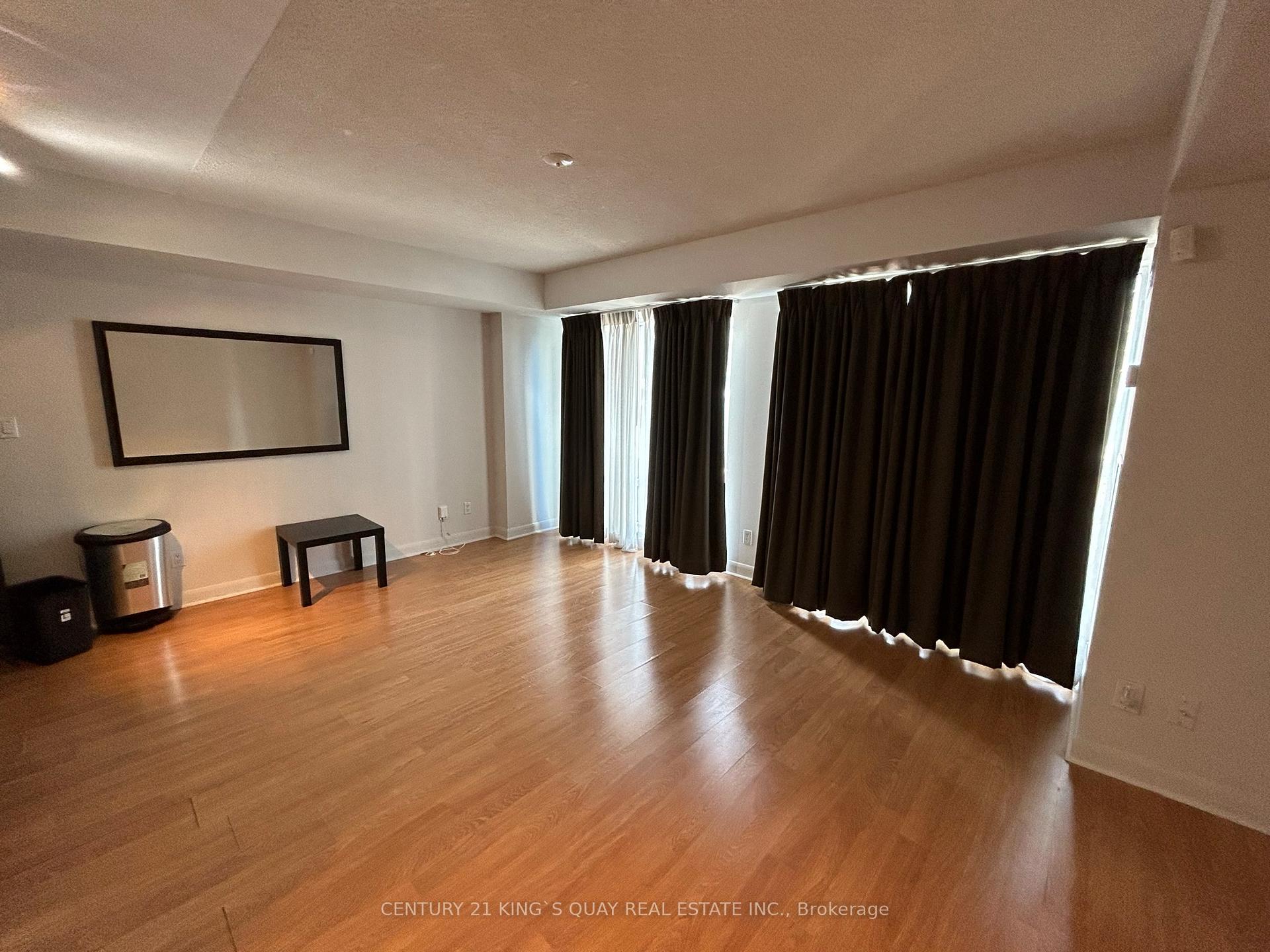 Photo 8 of Unit 1002, 200 Victoria Street, Toronto, Church-Yonge Corridor — HOMEH