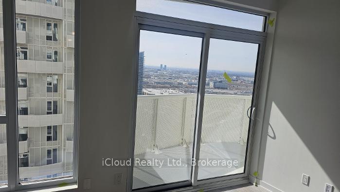 Photo 8 of Unit 2423, 498 Caldari Road, Vaughan, Concord — HOMEH
