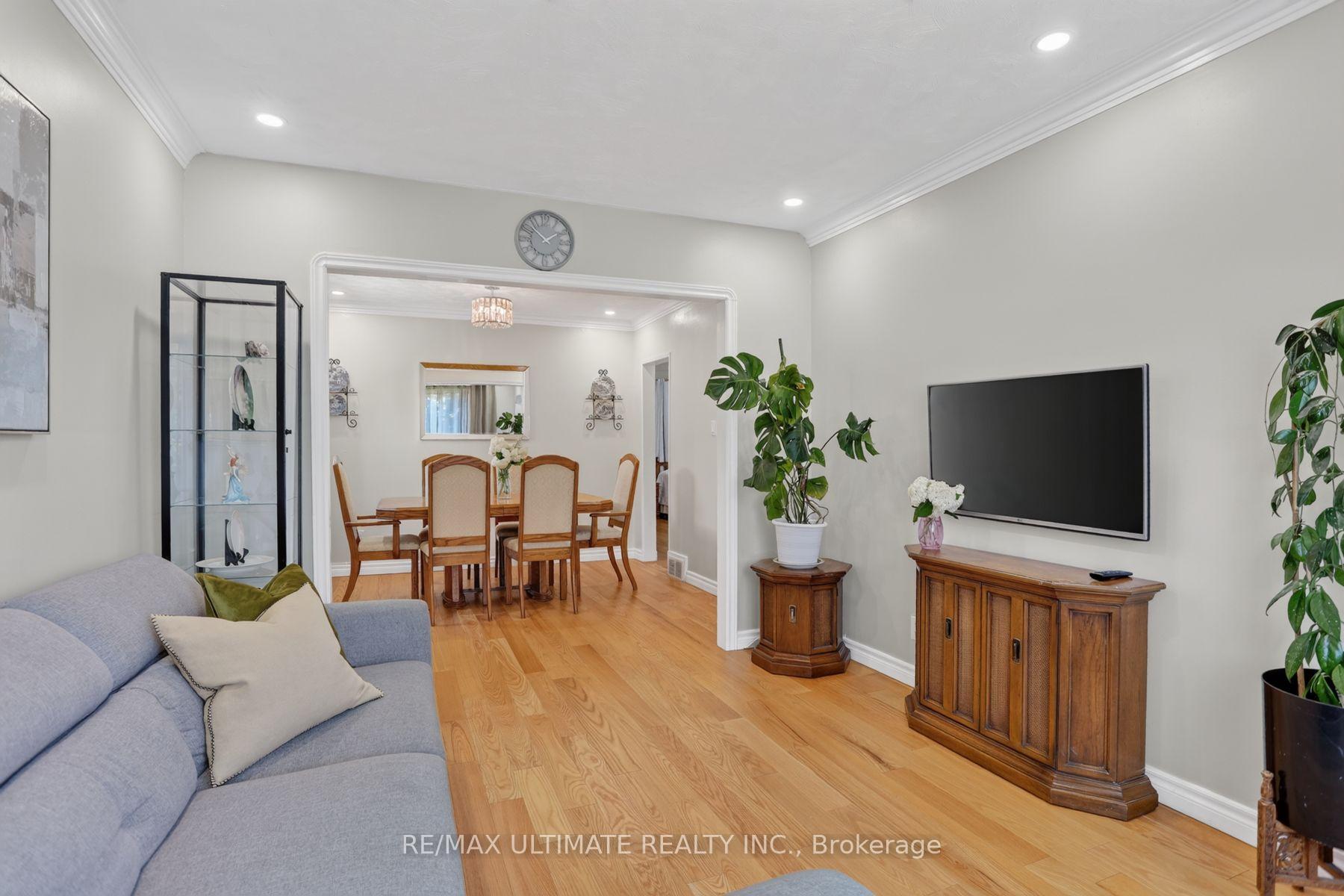 Photo 10 of 11 Midholm Drive, Scarborough, Ionview — HOMEH