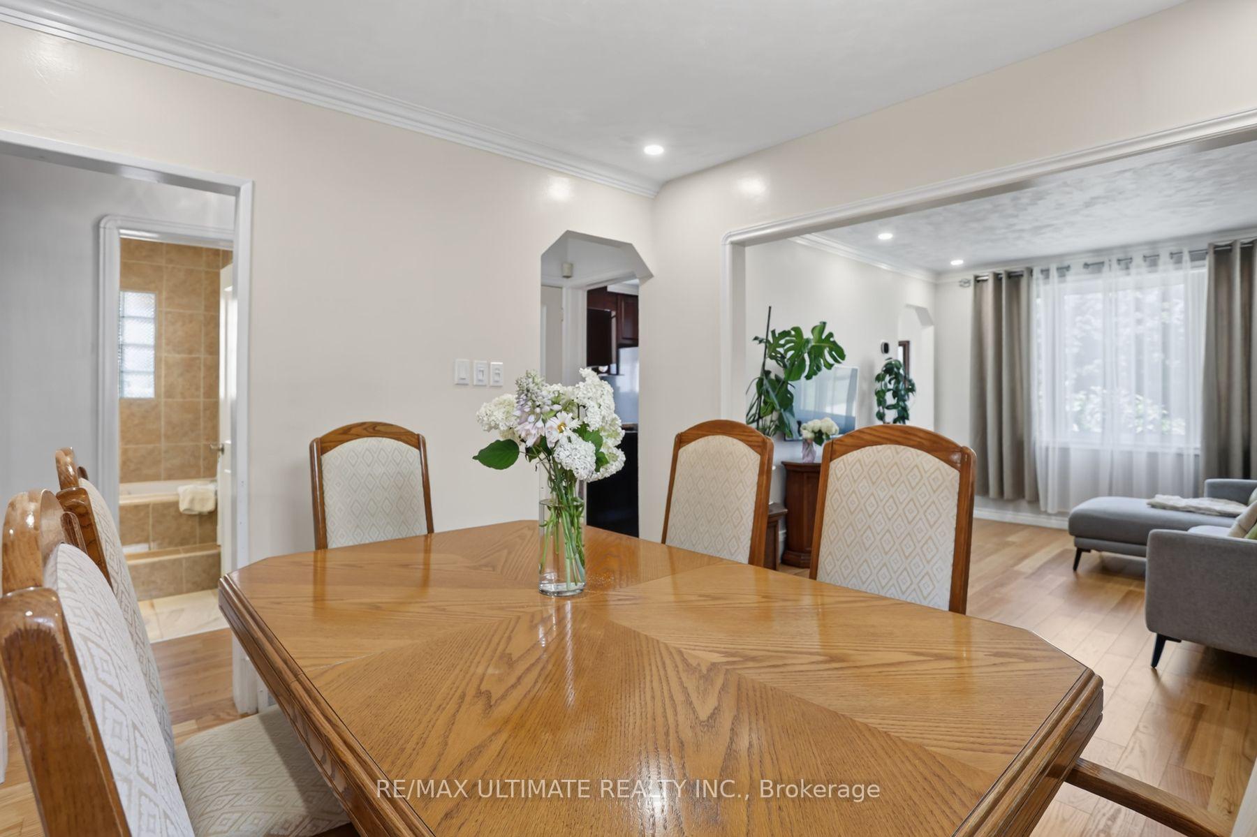 Photo 15 of 11 Midholm Drive, Scarborough, Ionview — HOMEH