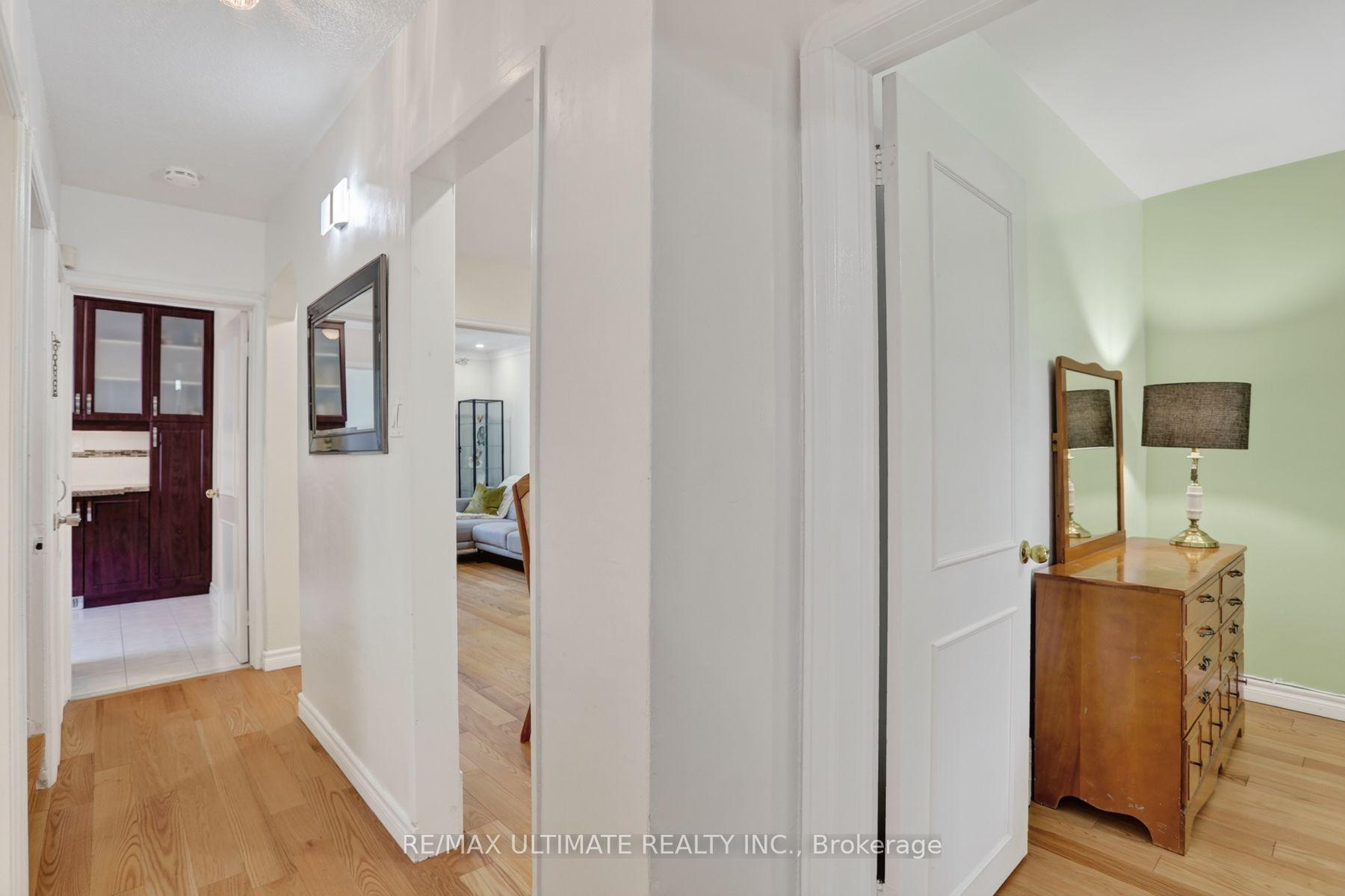 Photo 22 of 11 Midholm Drive, Scarborough, Ionview — HOMEH
